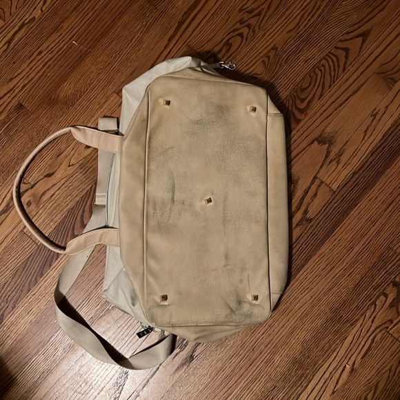 Beis The Weekender in Beige USED - Picture 5 of 5